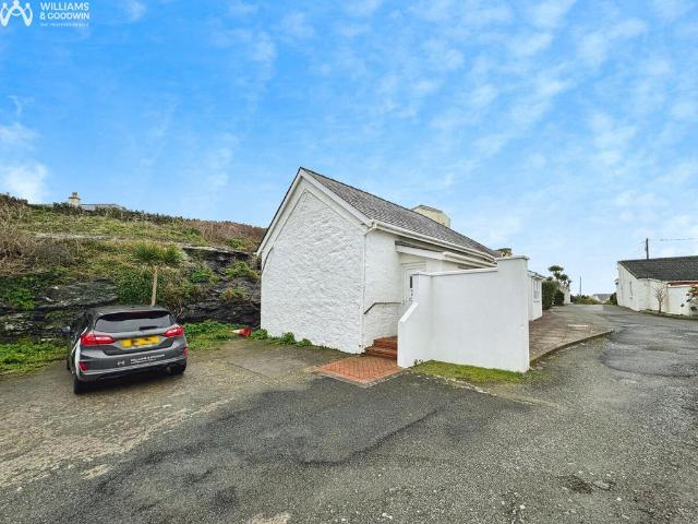 Bungalow for sale in Trearddur, Wales