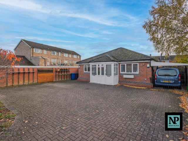 Bungalow for sale in Fazeley, Boley Park