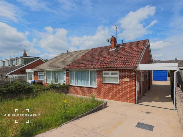 Bungalow for sale in Cheadle, Kingsley Moor