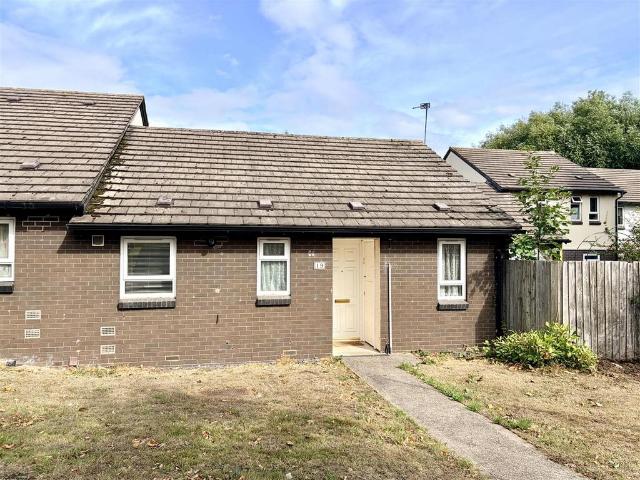 Bungalow for sale in Leegomery, Telford