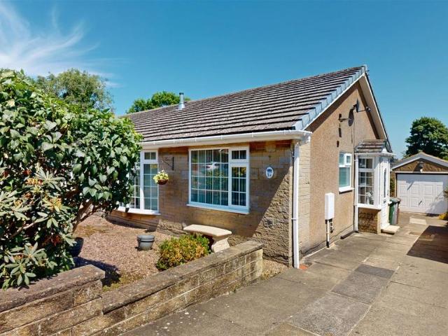 Bungalow for sale in Broad Folds, Queensbury