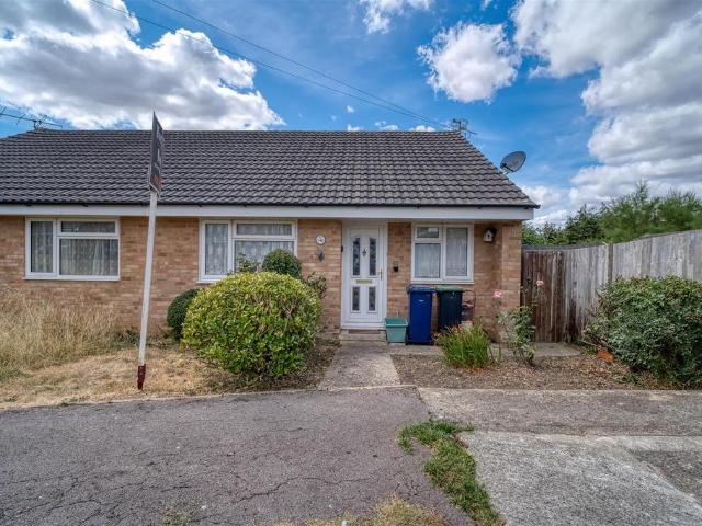 Bungalow for sale in Wyke, Gillingham