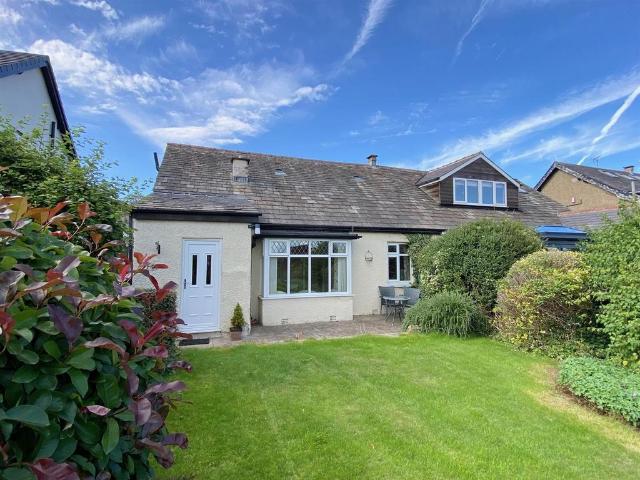 Bungalow for sale in Woodhouse, Brighouse