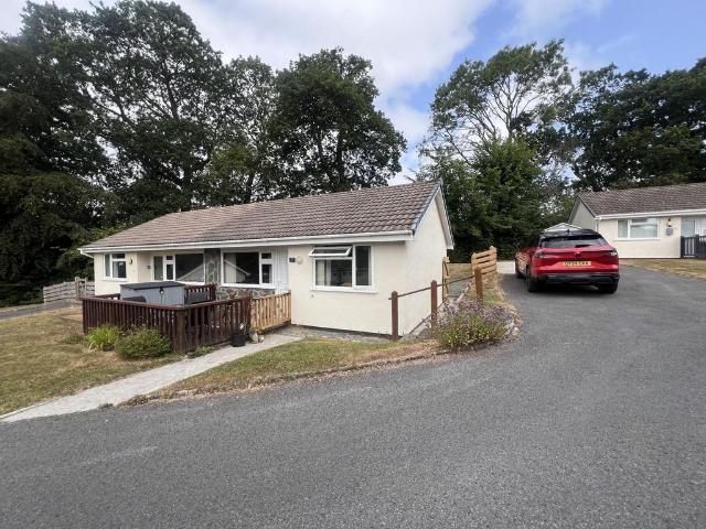 Bungalow for sale in Ciliau Aeron, Wales