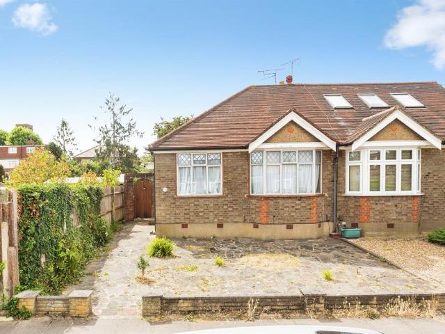 Bungalow for sale in Lane, Greater London