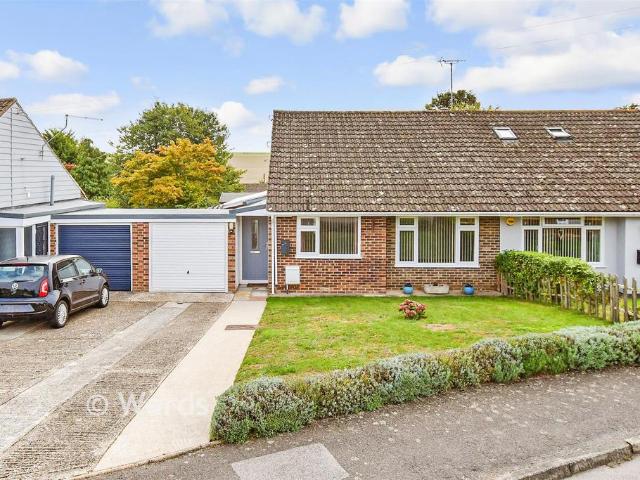 Bungalow for sale in Lower Eythorne, Dover