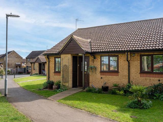 Bungalow for sale in Arrington, Cambridgeshire
