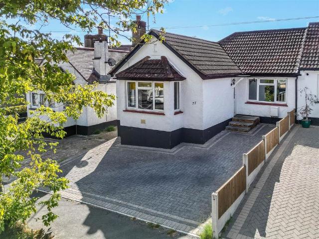 Bungalow for sale in Alton Barnes, Essex