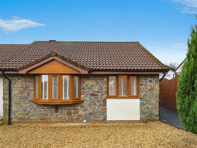 Bungalow for sale in Nangreaves, Wales