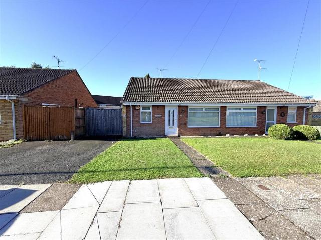 Bungalow for sale in Golden Valley, Gloucestershire