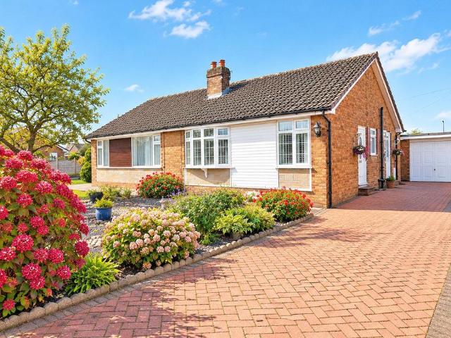 Bungalow for sale in Harlow, Harrogate