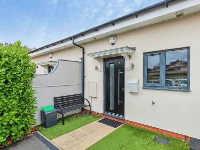 Bungalow for sale in Brownley Green, Warwick