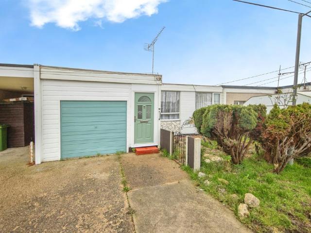 Bungalow for sale in Dale Hill, Essex