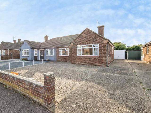Bungalow for sale in Fordham Heath, Essex