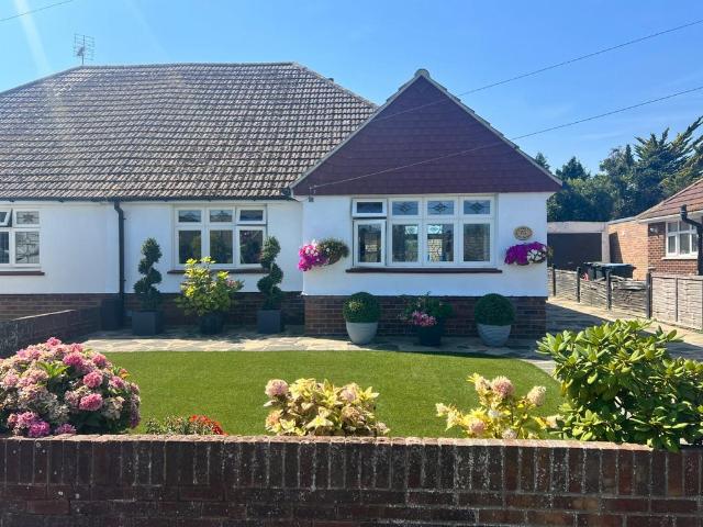 Bungalow for sale in Birchington, Acol