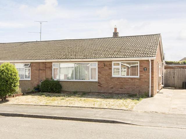 Bungalow for sale in Stanford On Avon, Leicestershire