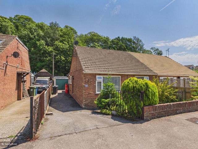 Bungalow for sale in Orlestone, Bridgefield