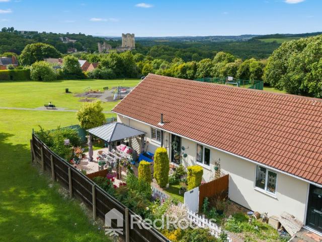 Bungalow for sale in Conisbrough, South Yorkshire
