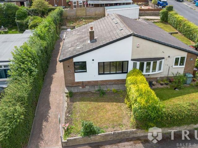 Bungalow for sale in Carlinghow, West Yorkshire