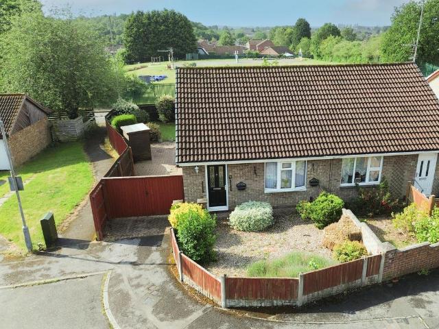 Bungalow for sale in Warren Hill, Gedling