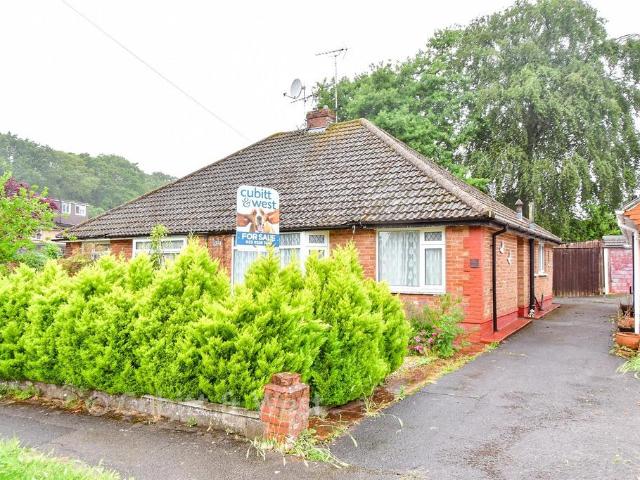 Bungalow for sale in Spring Vale, Hampshire