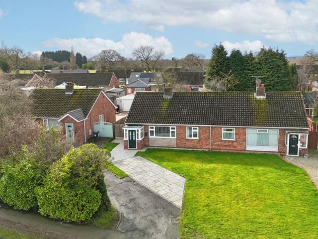 Bungalow for sale in Shavington cum Gresty, Shavington