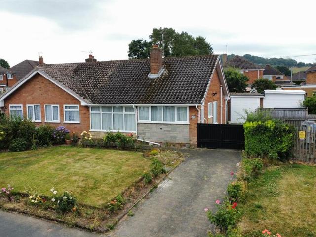 Bungalow for sale in Stourbridge, West Midlands