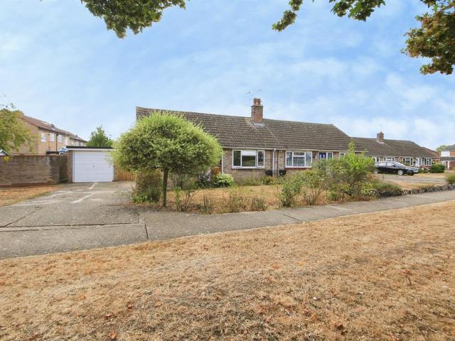 Bungalow for sale in Huntingdon, Cambridgeshire