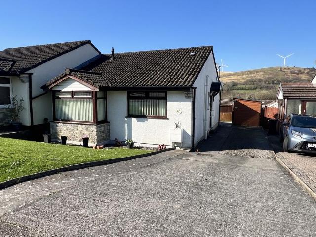 Bungalow for sale in Gwaun-cae-gurwen, Wales