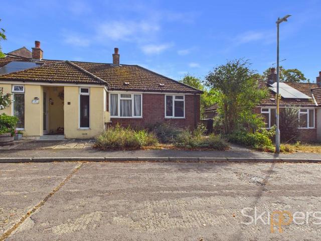 Bungalow for sale in Bridgefield, Kent