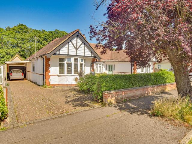 Bungalow for sale in Duton Hill, Essex