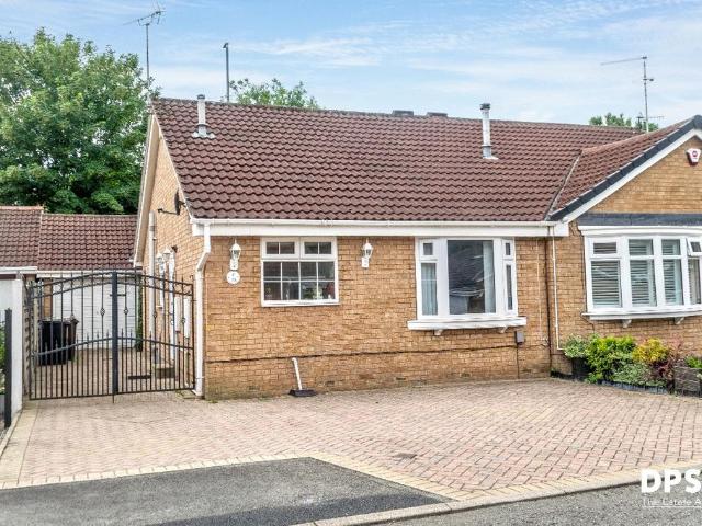 Bungalow for sale in Pudsey, West Yorkshire