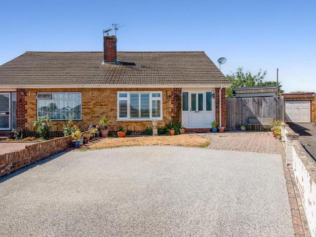 Bungalow for sale in Barton Stacey, Hampshire