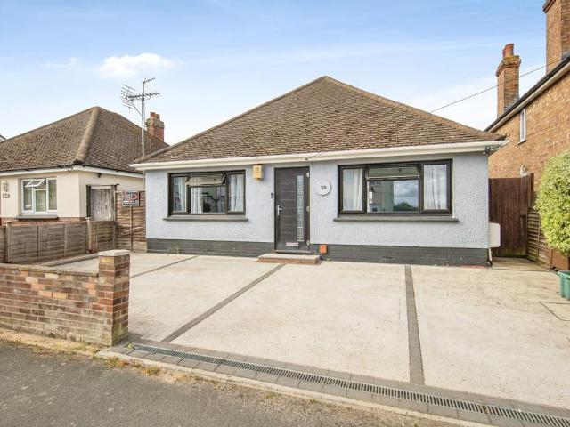 Bungalow for sale in Dale Hill, Essex