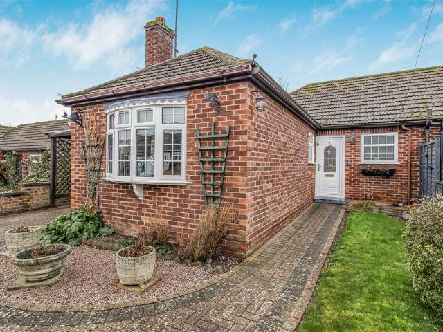 Bungalow for sale in Woodditton, Barway