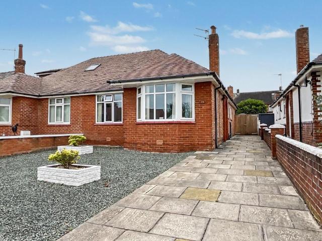 Bungalow for sale in Marshside, Southport