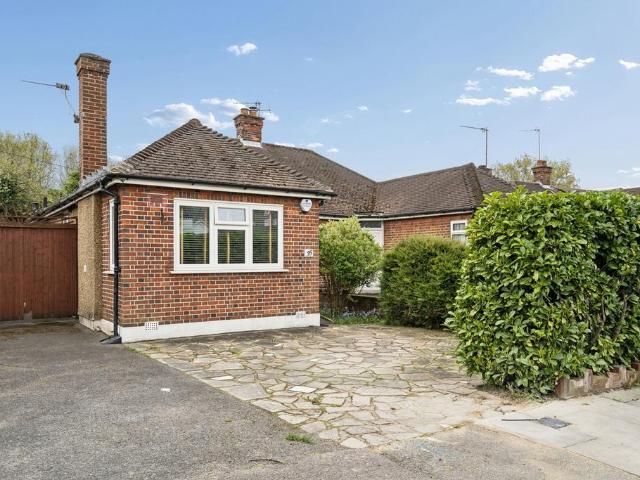 Bungalow for sale in Lane, Greater London