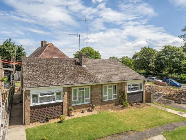 Bungalow for sale in Alderminster, Warwickshire