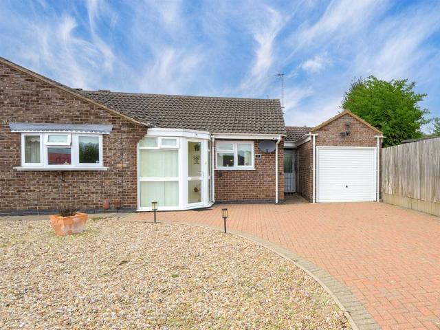 Bungalow for sale in Wigston Magna, Leicestershire
