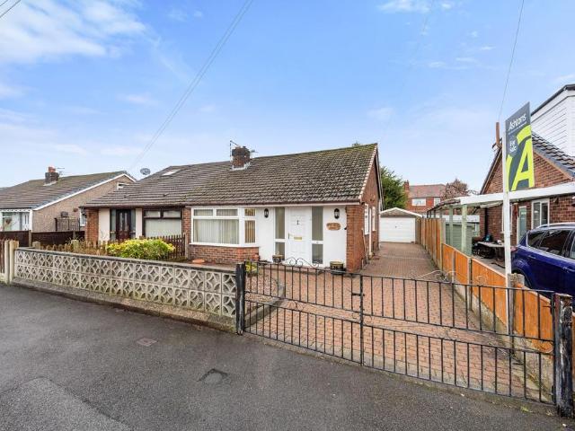 Bungalow for sale in Marsland Green, Wigan