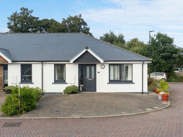 Bungalow for sale