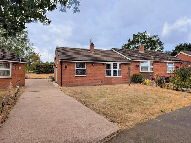 Bungalow for sale in Leebotwood, Shropshire