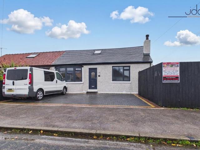 Bungalow for sale in West End, Lancaster