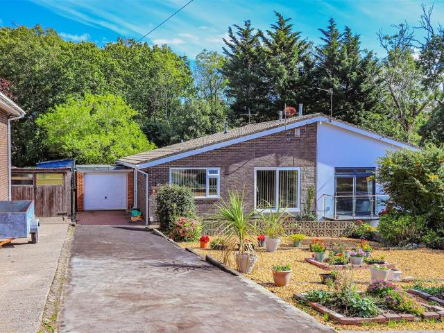 Bungalow for sale in Cwm Talwg, Barry
