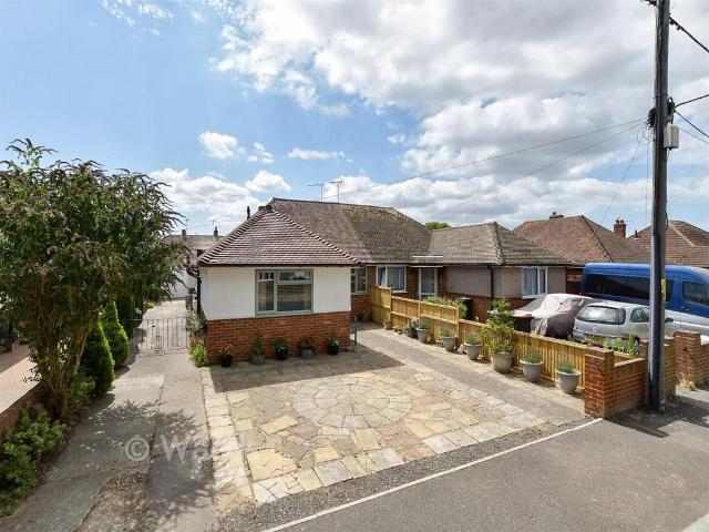 Bungalow for sale in Birchington, Acol