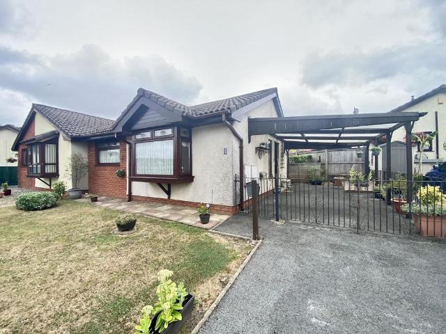 Bungalow for sale in Clydach, Wales