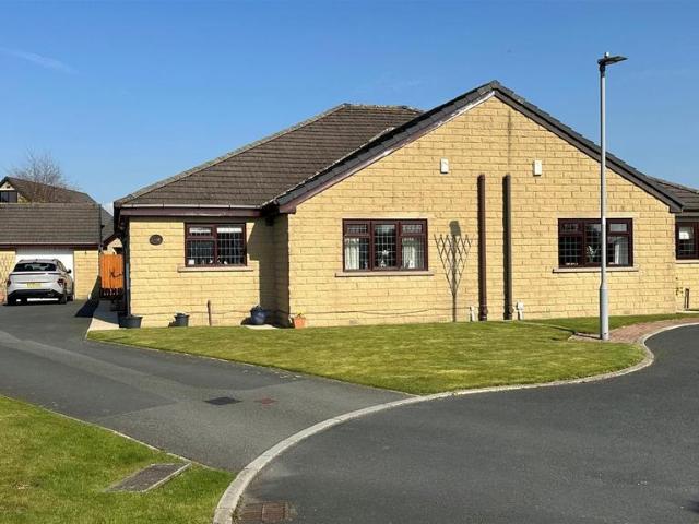 Bungalow for sale in Wrose, West Yorkshire