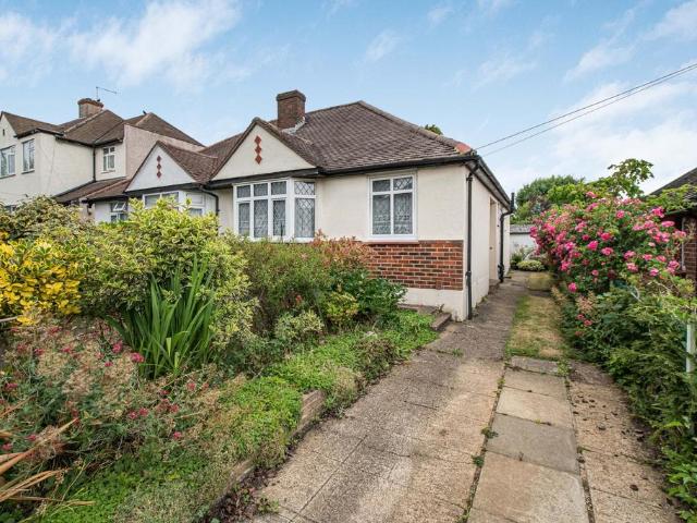 Bungalow for sale in London Borough of Croydon, Greater London