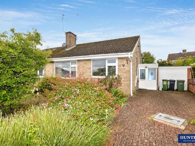 Bungalow for sale in Oadby, Leicestershire
