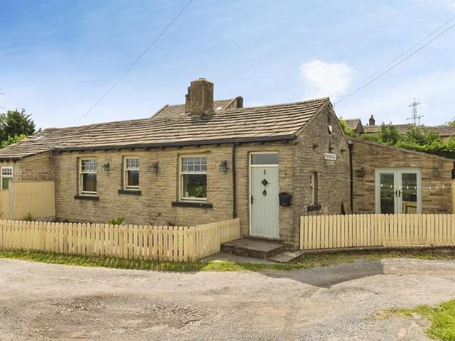 Bungalow for sale in Low Moor, West Yorkshire